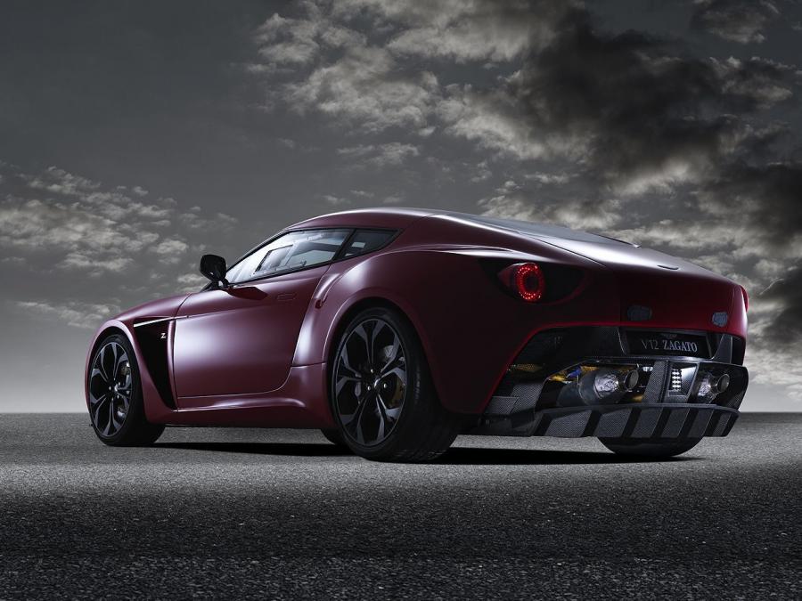  Aston Martin V12 Zagato Concept 2011 года  (фото 2 из 14)